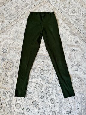 BNWOT TNA leggings size small